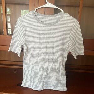 NWT Aerie T Shirt MEDIUM